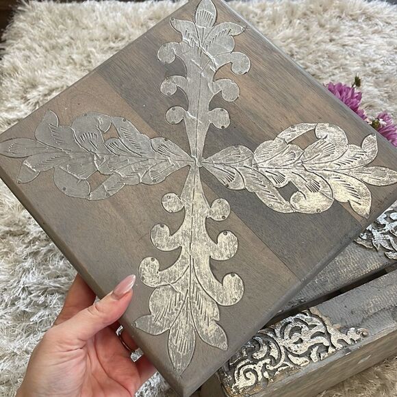 Set of (2) Gray Wooden Made in India Home Goods Metallic Pieces - Picture 2 of 10